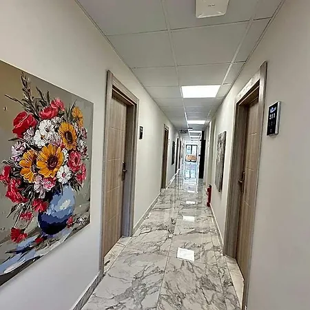 Jest Hotel